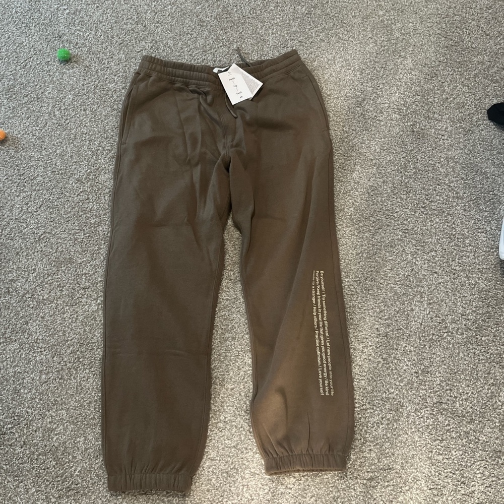 H&M men’s sweats with tags